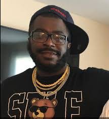 Roderick Hayes's Instagram, Twitter & Facebook