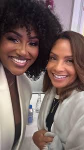 Have you ever wondered why certain people light up a room the moment they  walk in? ⁠ ⁠ It's not magic; it's the magnetic persona blueprint. ⁠ ⁠ It's  about crafting an