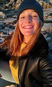 I'm Emma, 24 years old from the uk 🇬🇧 living in Adelaide. Looking for a  job while