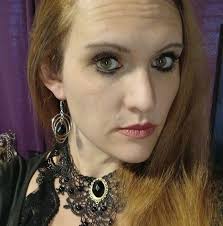 At what age did you first read the chronicles of Narnia to your children?  It was first read to me when I was about 7 I think. But I'm itching to read