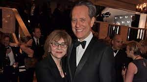 Washington, a vocal coach, died on thursday evening. Esrpkbmhhqatcm