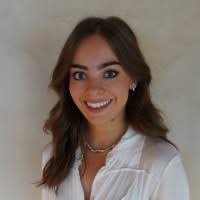 Ellie Melvin's Instagram, Twitter & Facebook