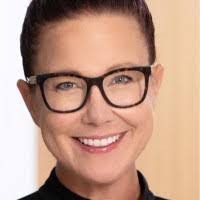 Lizzie Conrad's Instagram, Twitter & Facebook