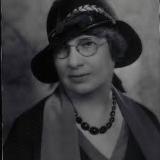 Elfie A. Mosse, City Librarian for Santa Monica, Calif., 1890-1939 —  Calisphere