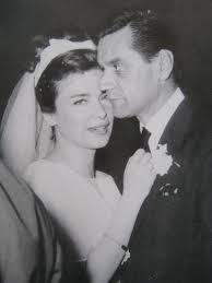 Maybe you would like to learn more about one of these? To Gnwmiko Ths Hmeras Me Aformh Thn Epeteio Gennhsews Ths Tzenh Karezh 12 Ianoyarioy Toy 1932 Logotexniko Periboli