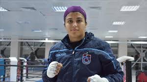 She won several times titles at youth championships. Milli Boksor Busenaz Surmeneli Olimpiyatlarda Turk Bayragini Dalgalandirmak Istiyor