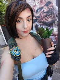 Had some new professional photos taken last time I was in the USA with the  Residents of Evil team. Old Barry back in STARS uniform. Bring back Barry  to the STARS Team