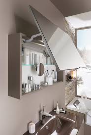 Miroir Ou Armoire De Toilette Plus Besoin De Choisir Avec Les Tres Tendances Et Ergonom Armoire De Toilette Meuble Miroir Salle De Bain Idee Salle De Bain