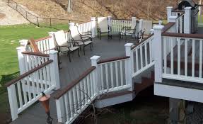 Http Www Deckspecialists Com Evergrain 20composite 20two 20color 20composite 20deck Jpg Wood Deck Designs Deck Designs Backyard Deck Paint