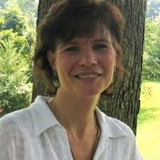 Gayle Buck's Instagram, Twitter & Facebook