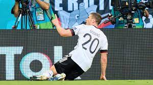 Gosens must be invisible for our players., always alone. Iopwij Eq4qom