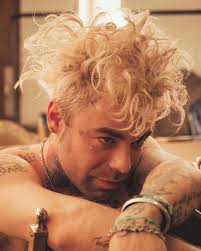 Tell me all ur secrets. Side note tonight's show in Detroit has been sold  out for a month + tomorrow is my birthday ♥