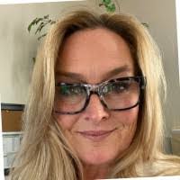 Jill Boswell's Instagram, Twitter & Facebook