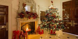 While longer projects may offer a chance to work on something over a period of time, even the grandest of christmas decorations ideas should be easy to follow, affordable and most of all, fun to create. Best Christmas Decorations 2019 Art And Festivities At The Most Luxurious Hotels Of The World The Hotel Trotter