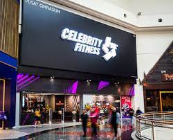 It has huge space and good air ventilation. Celebrity Fitness Mid Valley Megamall