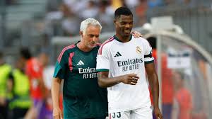 As novas caras do Real Madrid de José Mourinho e o que assistir no Disney+