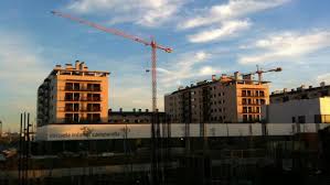 Llama a novokasa 605 26 39 49 y dinos que vivienda es. Bankia Y La Caixa Quieren Crear Un Banco Malo Con Terrenos Y Casas