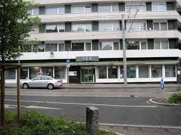 Spanish bank santander has signed an agreement to buy the german branch network of sweden's seb for 555m euros (£466.5m, $699m). Santander Bank Zweigniederlassung Der Santander In Herne In Das Ortliche