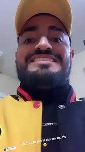 Goku Barcelona Muñeco