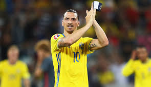 Nicht geeignet für kinder unter 3 jahren! Komm Schon Ibra Juventus Sturmer Dejan Kulusevski Drangt Zlatan Ibrahimovic Zu Schweden Comeback Zur Em