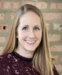 Sara Chamberlain's Instagram, Twitter & Facebook