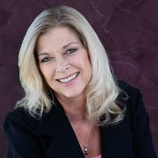 Melissa Sink's Instagram, Twitter & Facebook