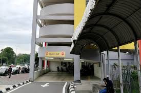 From kuala lumpur city centre to the mines, take putra lrt train to kl sentral station. Serdang Ktm Station Klia2 Info