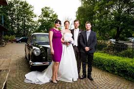 Maybe you would like to learn more about one of these? Brautstyling Olching Mobile Visagistin Munchen Make Up Artistin Maskenbildnerin Hair Stylistin Fur Z B Brautstyling Hochzeit Foto Make Up Eventstyling Oktoberfest Wiesn Trachten Styling Halloween