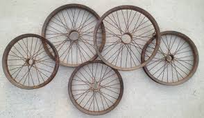 Rusted Rim Decor On Pinterest Bicycle Wheel Bike Wheels And Bicycle Art Bicycle Decor Antique Bicycles