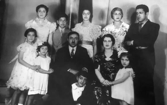 King amanullah khan: Amānullāh Khān was the sovereign of the Kingdom of Afghanistan from 1919 to 1929, first as Emir and after 1926 as Malik (King).[2] After the third Anglo-Afghan War, Afghanistan