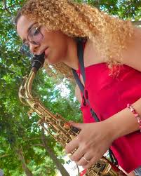 AMELIA MENA (@ameliamenaa) • Instagram photos and videos