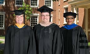 College Caps Gowns Oak Hall Made In The Usa