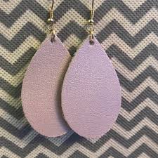 Download Free Svgs For Faux Leather Earrings PSD Mockup Templates