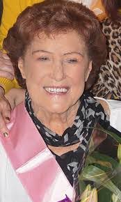 Esther Higgins's Instagram, Twitter & Facebook