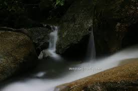 Air terjun curug bandung ini tidak akan ditemukan dimanapun. Titi Kerawang