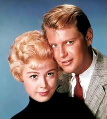 Birthday Remembrance : ALAN LADD September 3, 1913 January 29, 1964 (Photo  : Alan Ladd with June Allyson in a promo shot for "The McConnell Story",  directed by Gordon Douglas