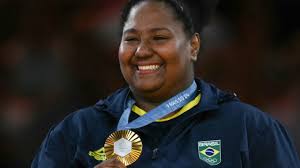 Reação do marido de Bia Souza com ouro nas Olimpíadas viraliza: 'Vamos p***'