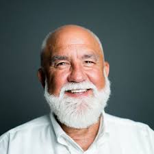 The Best Holiday Entertainers for Hire in Brandon, MB