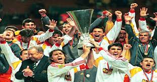 Bu yüzden bence galatasaray spor kulübü bu. Galatasaray In Uefa Kupasi Zaferinin 17 Yili