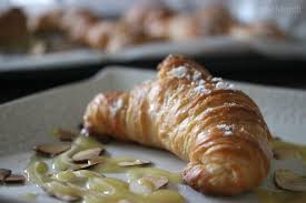 Italian cookie recipes italian cookies pastry recipes baking recipes italian cake italian cupcakes vegaterian recipes italian desert bulgur recipes. Cornetto Alla Crema