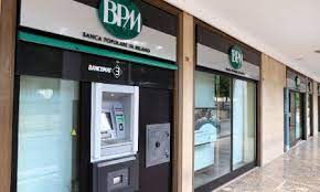Credito bergamasco | | banco popolare. Banco Bpm Manda In Prepensionamento 1500 Dipendenti E Ne Assumera 750 Per Giugno 300 Filiali Da Chiudere Prima Como