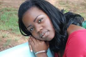 Joli tir de tête de femme image stock. Image du sourire