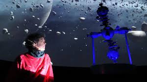 Los últimos planetaristas: el oficio de encender y apagar el universo |  video 1