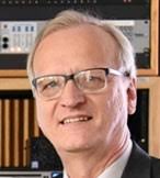 C O M M E N C E M E N T 