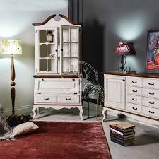 Dekorasyonda Dogalligi Tercih Ediyorsaniz Bunun Ilk Adimi Country Tarzinda Dizayn Edilmis Mobilyalari Kullanmaktir Oturma Odasi Dekorasyonu Mobilya Furniture