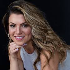 Jenna . . . Model: @brinkjn Agency: @menageriemodels #charleslbarnesagent .  . . #agencymodel #portfoliobuilding #midwestmodel #happysmile  #chicagophotographer #midwestphotographer #headshot #modeltest  #beautifulface #studioportrait #realface ...