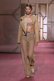 Hermès Spring 2025 Ready-to-Wear Collection [PHOTOS]