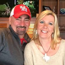 Any breakfast and dinner suggestions near you?