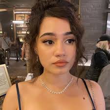 tellmelieshulu #TV show #makeup #artist @paintedbypoe is super talented and  a big fan of #BronzeGlow…Just take a look at all her creative looks!  Finishing off every look with #BronzeGlow to set before #