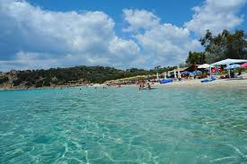 Αλυκές, καραγάτσια, μεγάλη άμμος και καλοπήγαδο είναι μόνο μερικές από αυτές. Paralia Alykes Ammoylianh Halkidiki